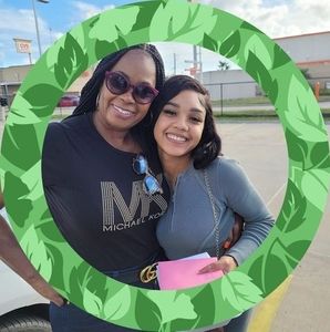 Meet your Posher, Ivory